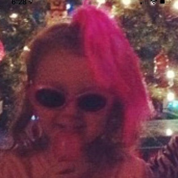 Meet your Posher, Riley - Picture 1 of 1